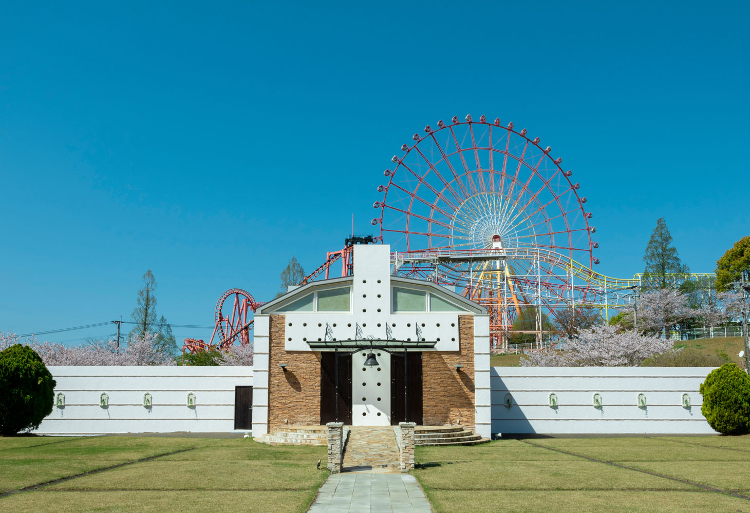 光と水の教会